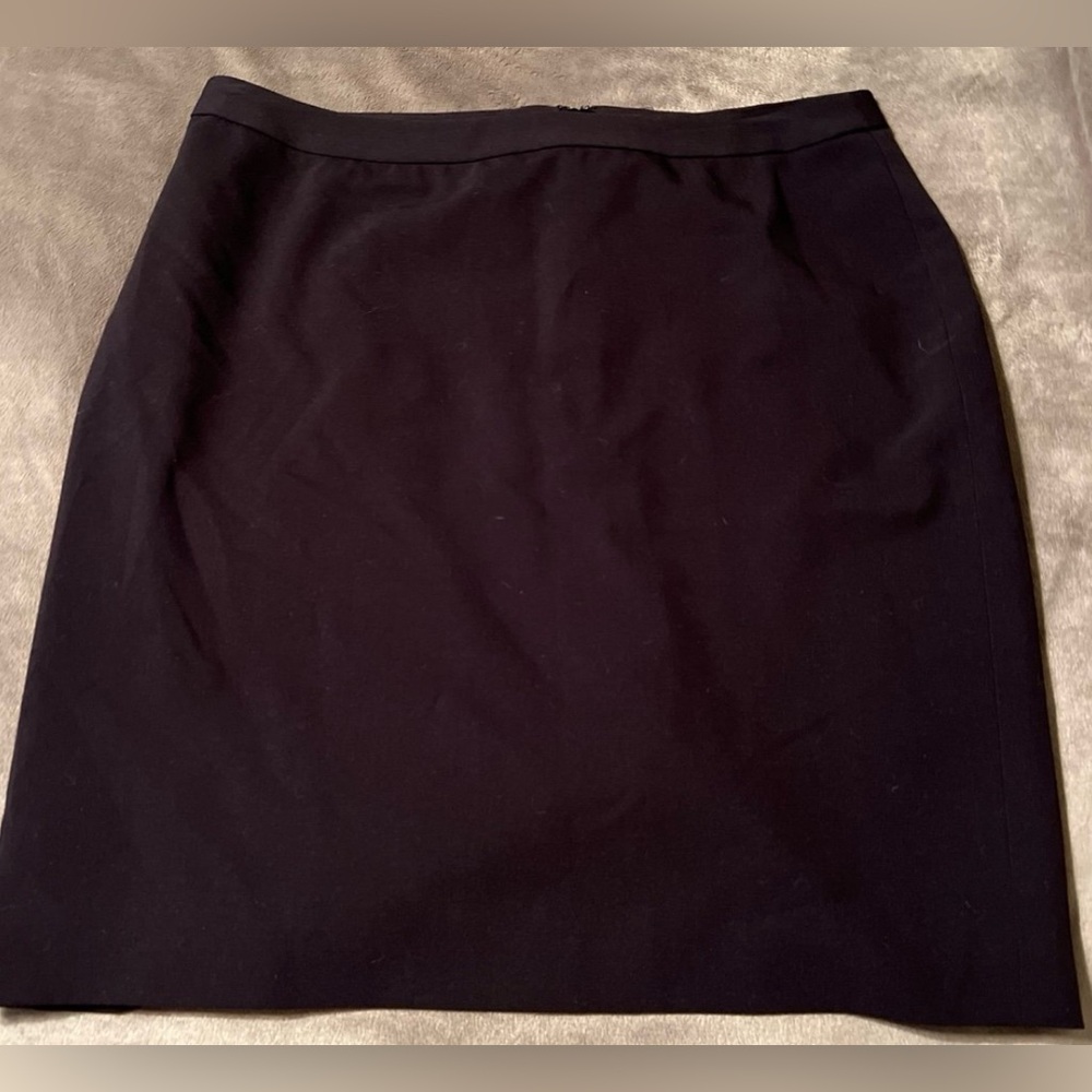 Women’s suit skirt size 2 by INC international concepts
